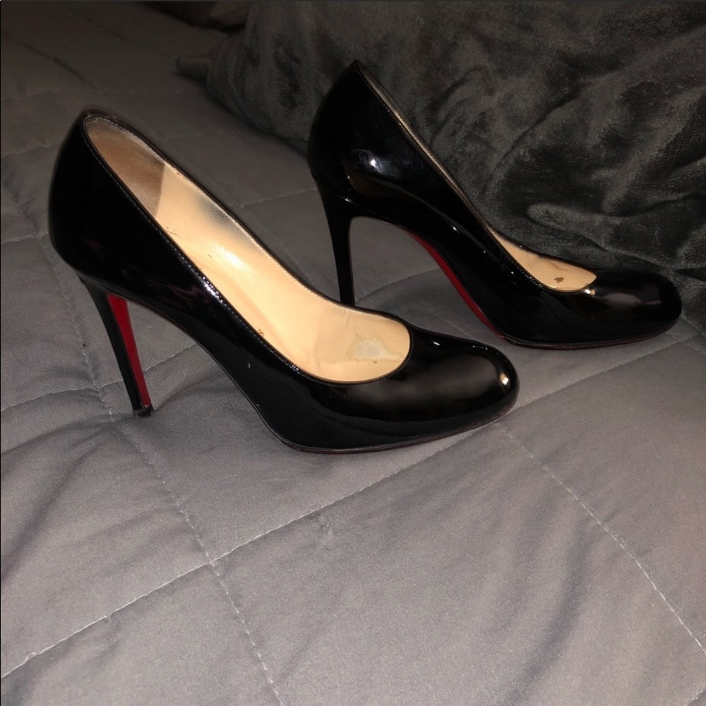 christian louboutin simple patent leather pumps